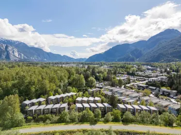 10 39893 Government Road, Squamish, BC, Squamish — Townhouse for sale