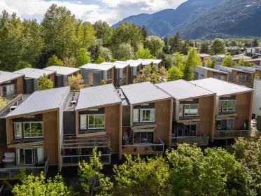 10 39893 Government Road, Squamish, BC, Squamish — Townhouse for sale
