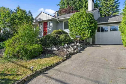 3380 Edgemont Boulevard, North Vancouver, BC, North vancouver — Single Family Residence for sale