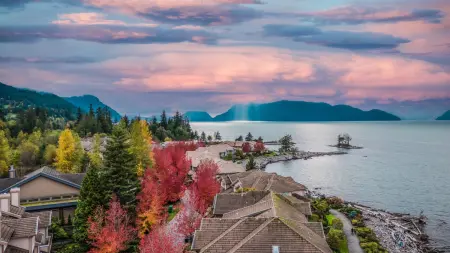 5 Beach Drive, Furry Creek, BC, Furry creek — Townhouse for sale