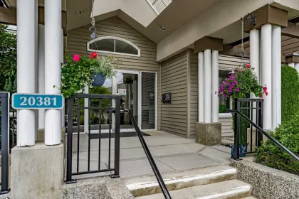 303 20381 96 Avenue, Langley, BC, Langley — Apartment/Condo for sale