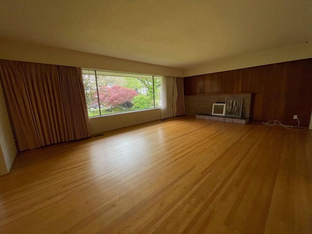 Dining Area Photo of 5855 Willow Street, Vancouver, BC