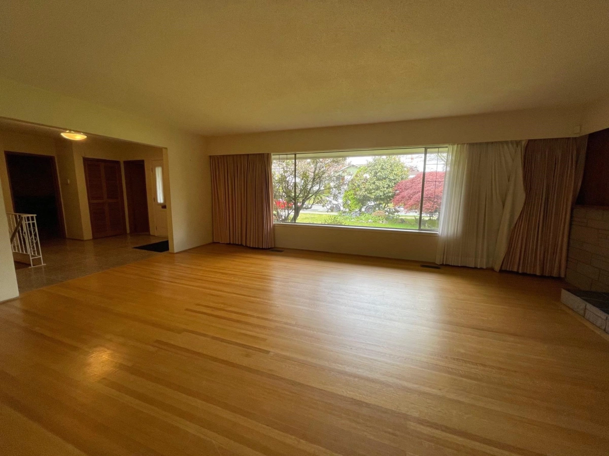 Family Room Photo of 5855 Willow Street, Vancouver, BC