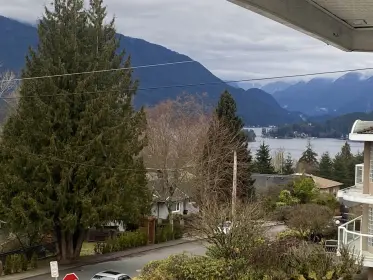 7298 Barnet Road, Burnaby, BC, Burnaby — Single Family Residence for sale