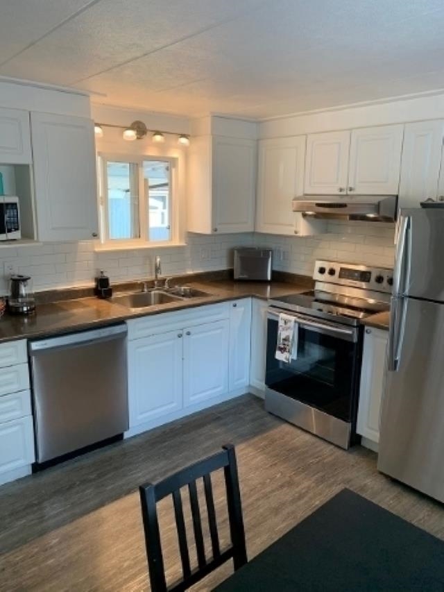 Kitchen Photo of 103 201 Cayer Street, Coquitlam, BC