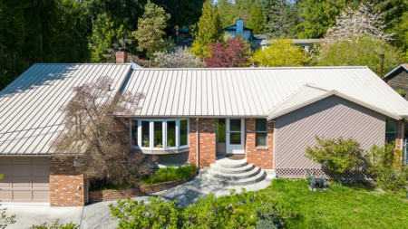 8024 Southwood Road, Halfmoon Bay, BC, Halfmoon Bay — Single Family Residence for sale