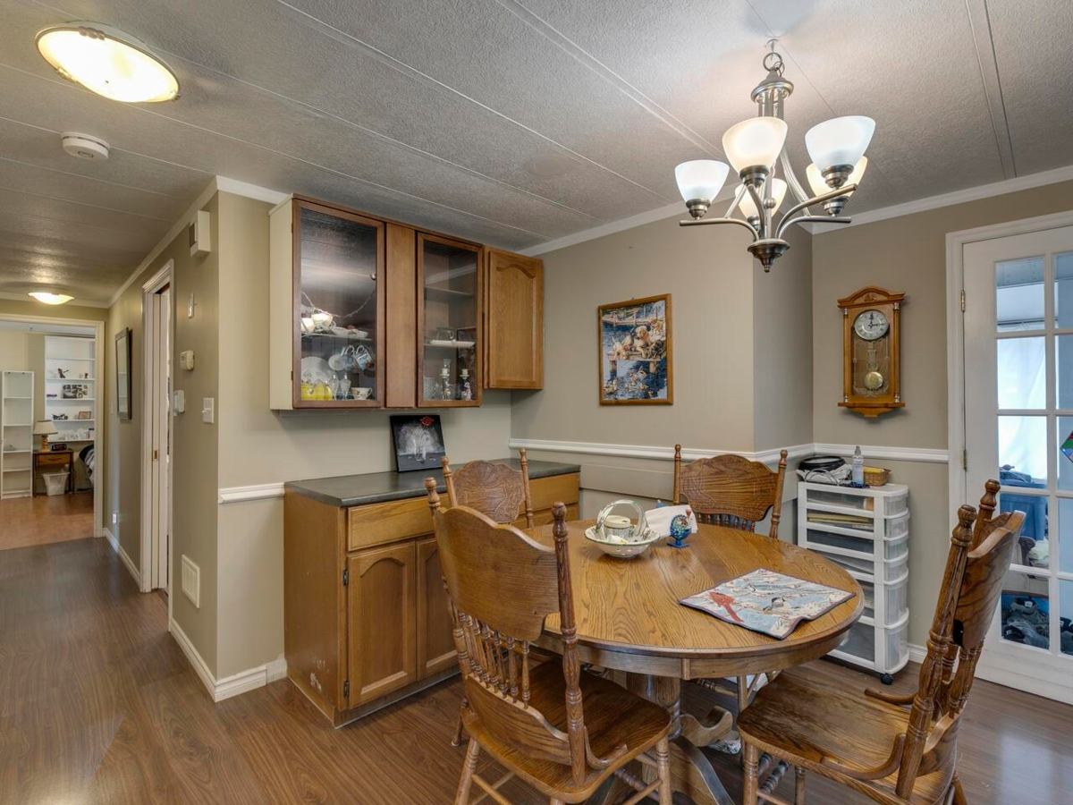 Primary Bedroom Photo of 70 31313 Livingstone Avenue, Abbotsford, BC