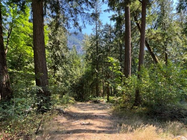 Mudroom Photo of 18 19743 Foster Road, Hope, BC