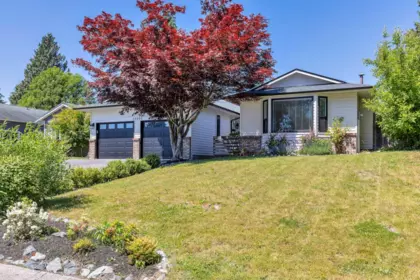 32995 Whidden Avenue, Mission, BC, Mission — Single Family Residence for sale