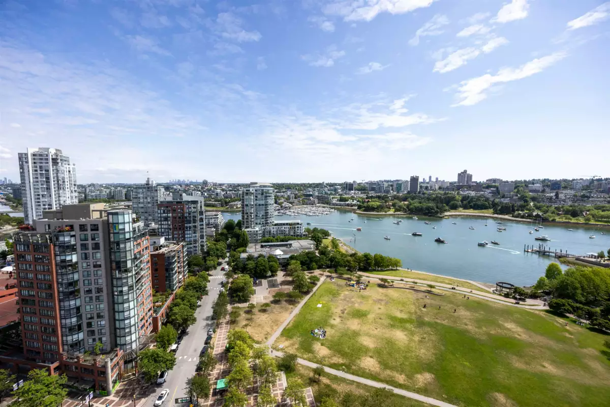 Living Room Photo of 2505 388 Drake Street, Vancouver, BC