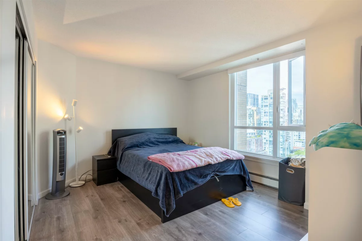 Primary Bathroom Photo of 2505 388 Drake Street, Vancouver, BC