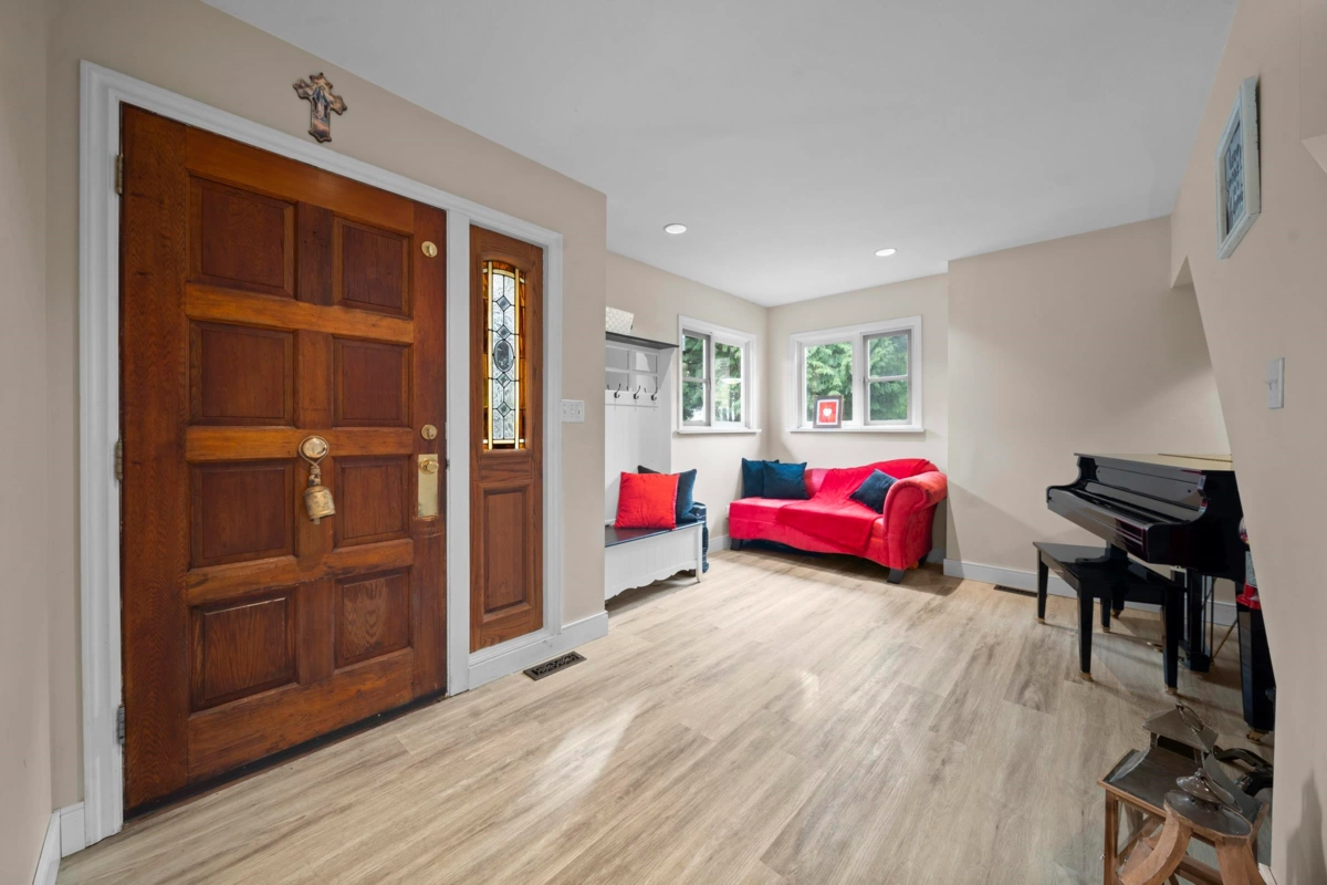 Dining Area Photo of 4813 Glendale Avenue, Delta, BC