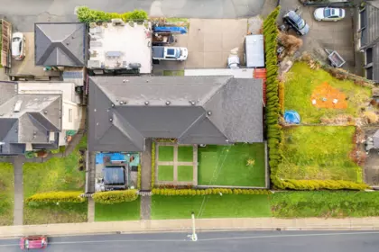7312 Broadway, Burnaby, BC, Burnaby — Single Family Residence for sale