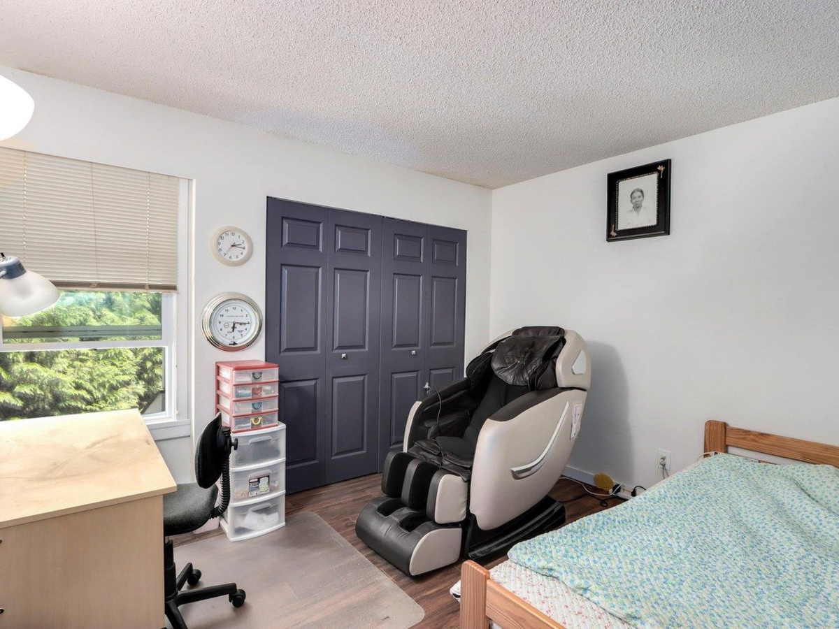 Bedroom 4 Photo of 3 9151 Forest Grove Drive, Burnaby, BC