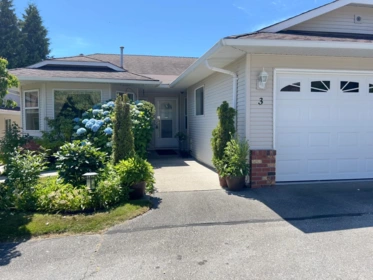 3 820 Kiwanis Way, Gibsons, BC, Gibsons — Half Duplex for sale