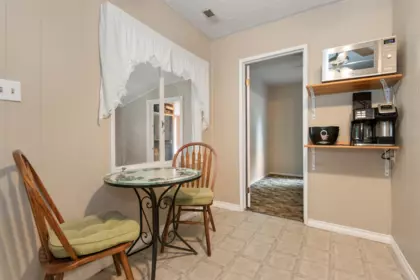 Powder Room Photo of 45728 Henderson Avenue, Chilliwack, BC