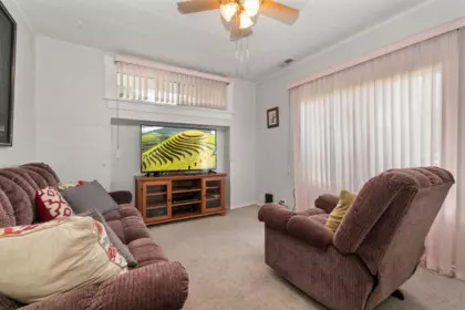 Primary Bedroom Photo of 45728 Henderson Avenue, Chilliwack, BC