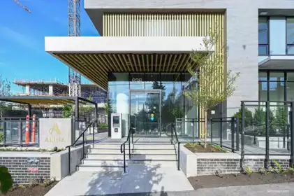 402 626 Claremont Street, Coquitlam, BC