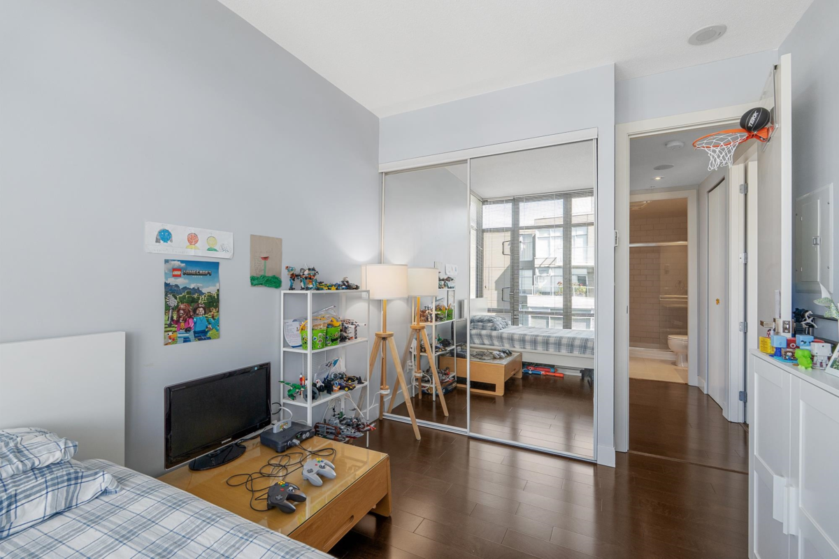 Basement Recreation Room Photo of 902 9300 University Crescent, Burnaby, BC