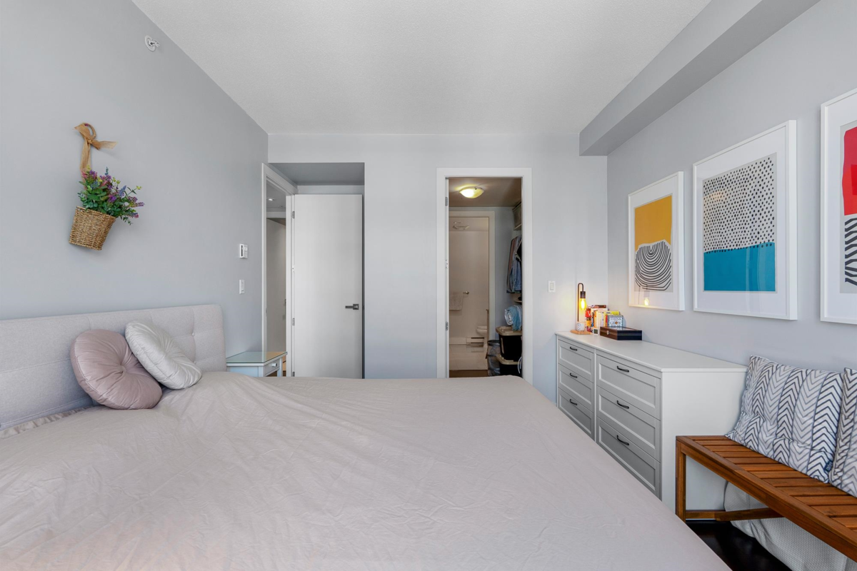 Guest Bathroom Photo of 902 9300 University Crescent, Burnaby, BC