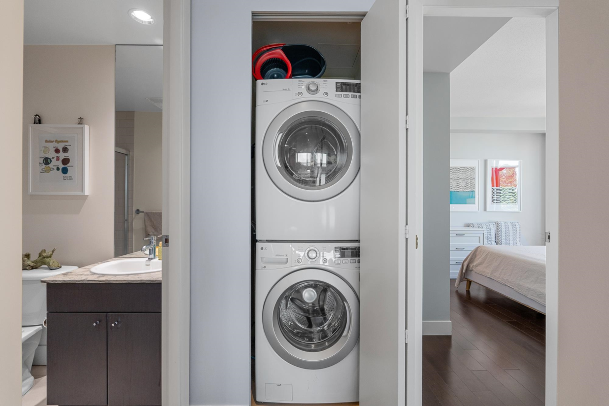 Mudroom Photo of 902 9300 University Crescent, Burnaby, BC