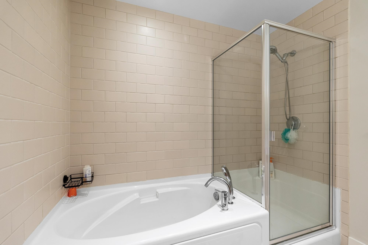 Office / Den Photo of 902 9300 University Crescent, Burnaby, BC