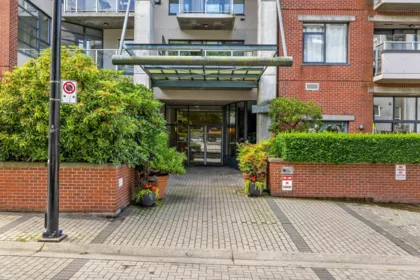 207 2228 Marstrand Avenue, Vancouver, BC, Vancouver — Apartment/Condo for sale