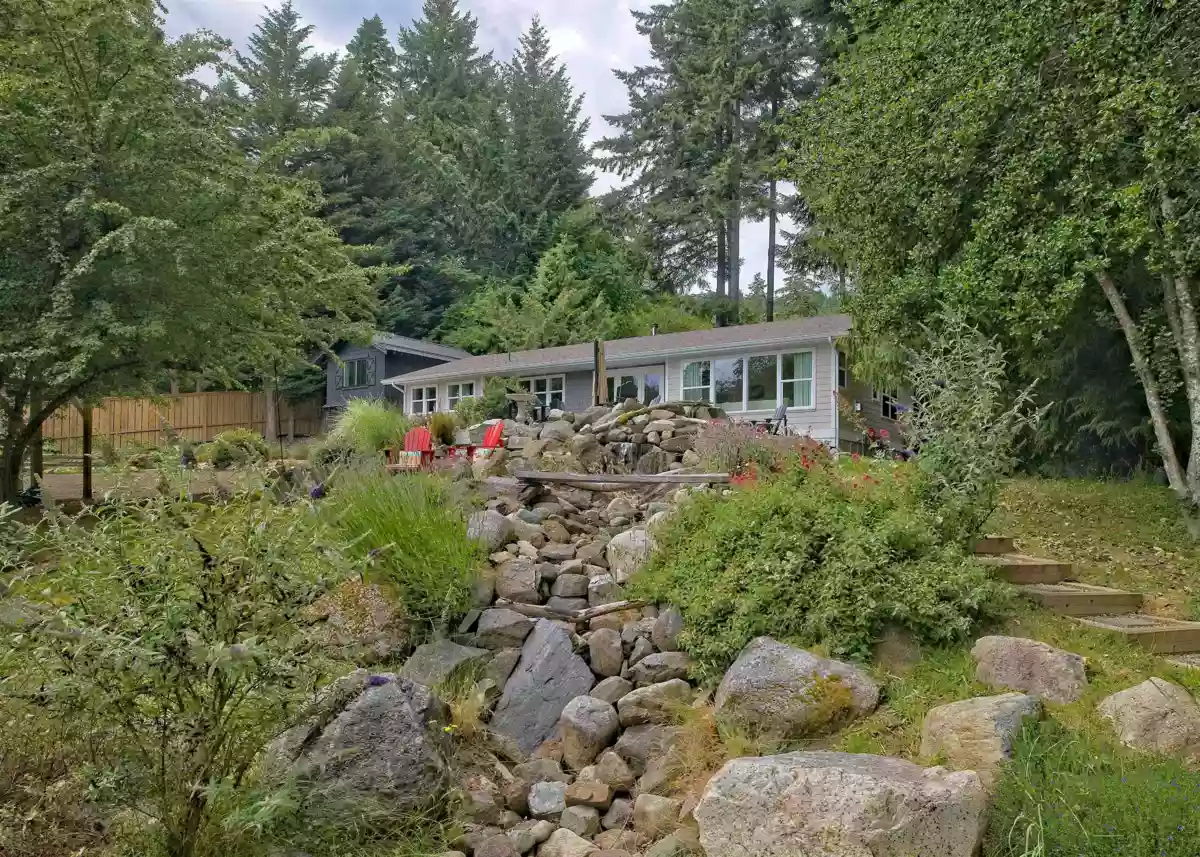 Fitness Center Photo Near 118 Douglas Road, Salt Spring Island, BC