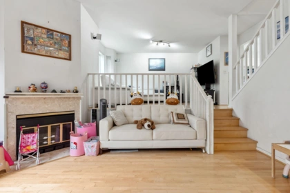 2383 Quayside Court, Vancouver, BC, Vancouver — Townhouse for sale
