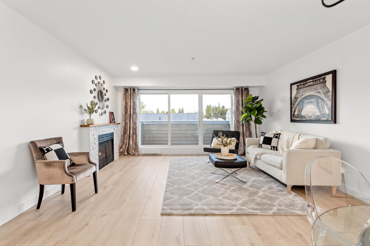 Living Room Photo of 203 1570 Prairie Avenue, Port Coquitlam, BC