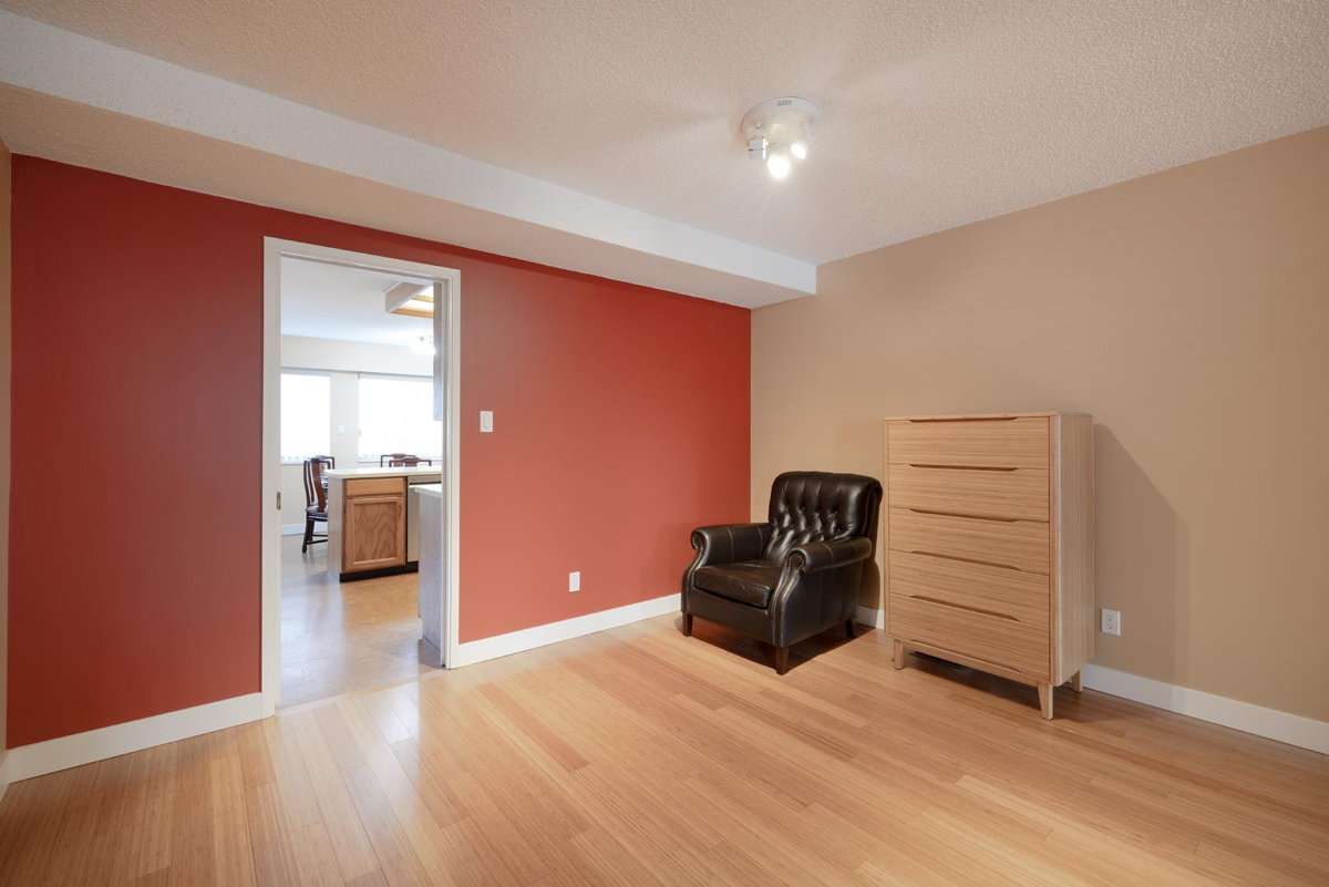 Primary Bathroom Photo of 10117 Lawson Drive, Richmond, BC