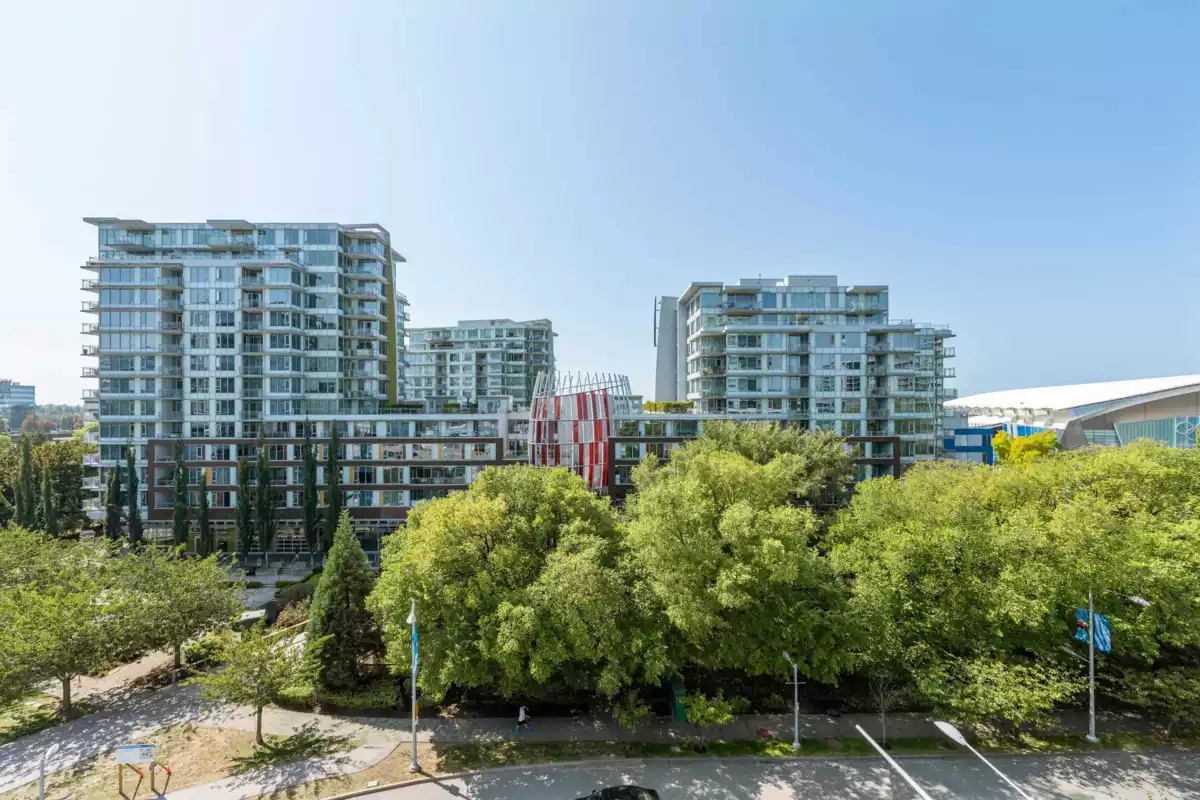 Laundry Room Photo of 703 5508 Hollybridge Way, Richmond, BC
