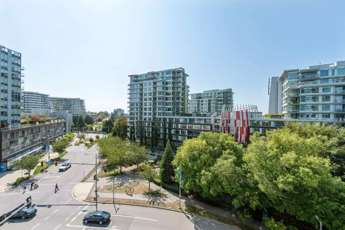 Mudroom Photo of 703 5508 Hollybridge Way, Richmond, BC
