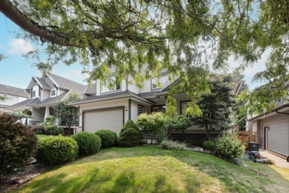 18270 Claytonwood Crescent, Surrey, BC, Surrey — Single Family Residence for sale