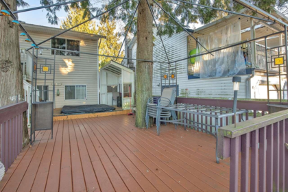 Mudroom Photo of 8825 160 Street, Surrey, BC