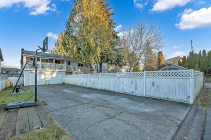Staircase Photo of 8825 160 Street, Surrey, BC
