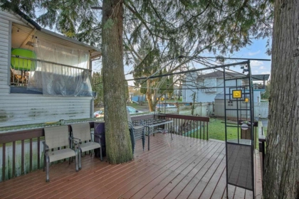 Loft / Bonus Room Photo of 8825 160 Street, Surrey, BC