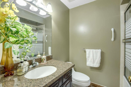 Kitchen Photo of 8825 160 Street, Surrey, BC