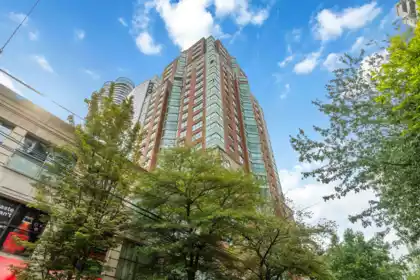 2201 909 Burrard Street, Vancouver, BC