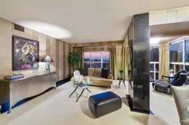 2201 909 Burrard Street, Vancouver, BC