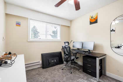 Mudroom Photo of 8466 123 Street, Surrey, BC