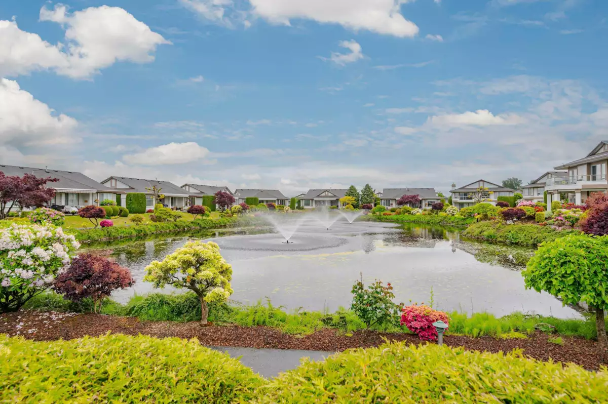 Community Amenities Photo (Clubhouse) of 9 31445 Ridgeview Drive, Abbotsford, BC