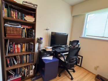 Primary Bedroom Photo of 14181 Malabar Avenue, White Rock, BC