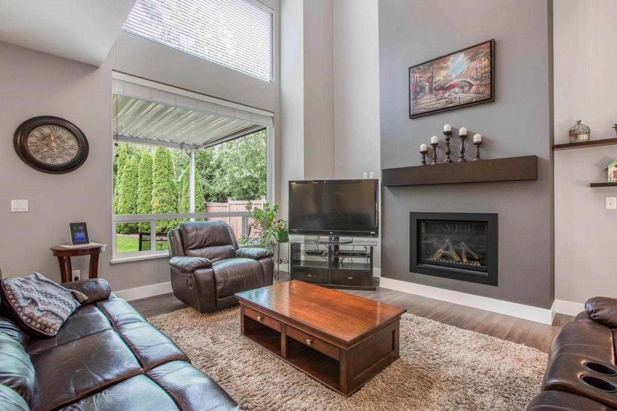 Kitchen Island Photo of 34286 Lukiv Terrace, Abbotsford, BC