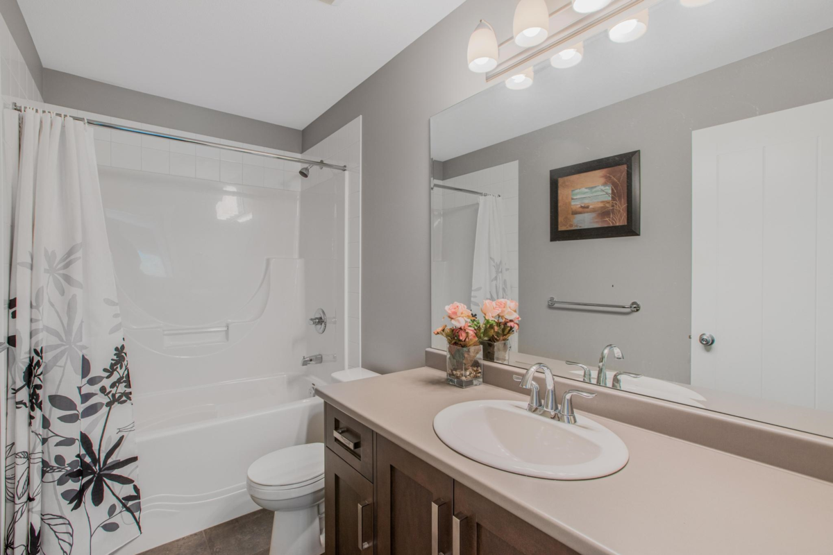 Swimming Pool Photo of 34286 Lukiv Terrace, Abbotsford, BC