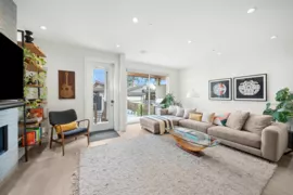 413 W Keith Road, North Vancouver, BC