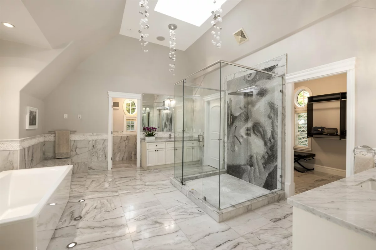 Garage Interior Photo of 2912 Mathers Avenue, West Vancouver, BC