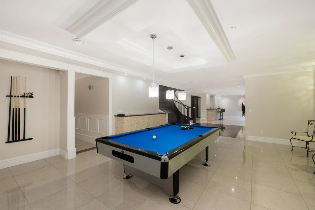 Hot Tub / Spa Photo of 2912 Mathers Avenue, West Vancouver, BC