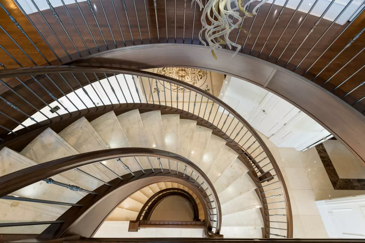 Mudroom Photo of 2912 Mathers Avenue, West Vancouver, BC