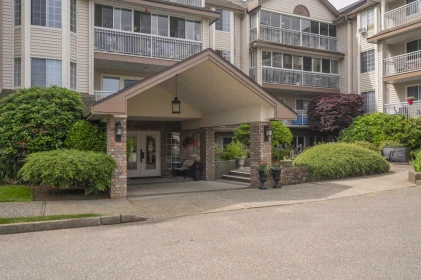 106 2491 Gladwin Road, Abbotsford, BC, Abbotsford — Apartment/Condo for sale